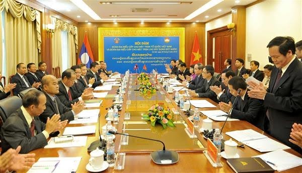 Vietnam, Laos strengthen front cooperation  - ảnh 1